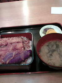 穴子丼を