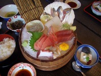 食べてばっかり・・・・