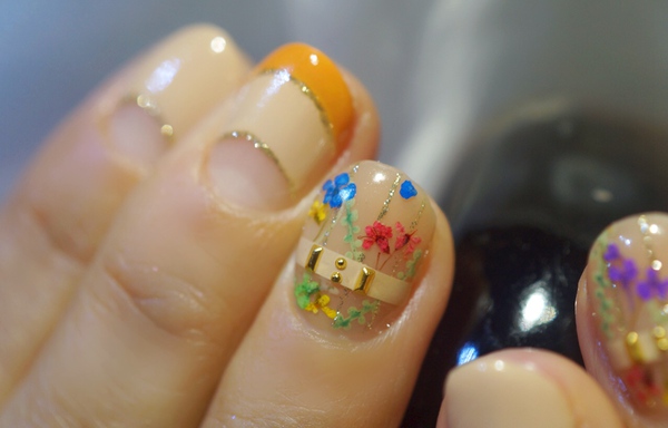 お散歩が楽しくなる春ネイル