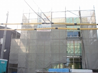 只今、外壁ＡＬＣ板張りの工事中です！ 2015/04/03 11:09:52