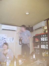 ∞Ｒ君、椅子をお立ち台にした土曜日∞ 2013/05/07 01:10:12