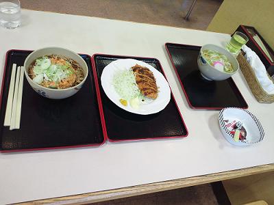 日本平パーキングリアで小休憩　♪