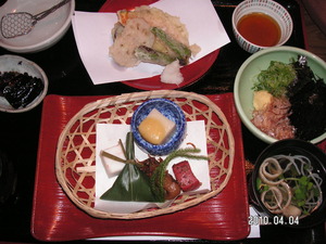 南禅寺へ湯豆腐を