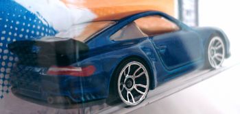 ポルシェ 911 GT2 の青！