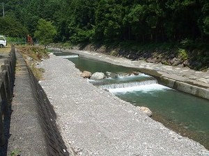 ★山の天然プール完成★