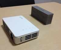 LEDモバイルミニプロジェクター QUMI かなり良いよ