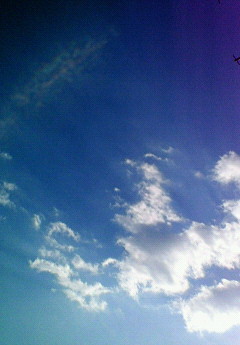 昼間の空と雲