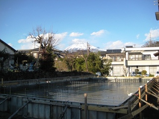 基礎の工事中