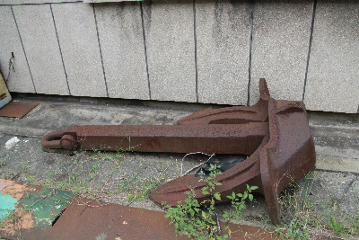 氷見線の伏木駅（富山県）にて