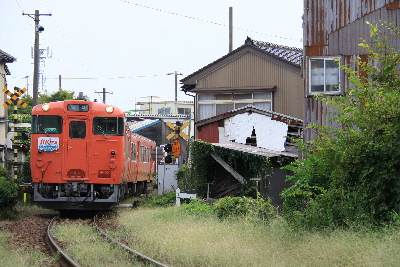 氷見線の伏木駅（富山県）にて
