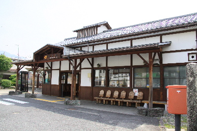 坂下駅（中央本線西線）近くの木曽川に架かる橋にて