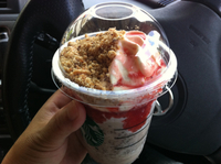 ストロベリーチーズケーキフラペチーノ 2013/06/22 22:47:22