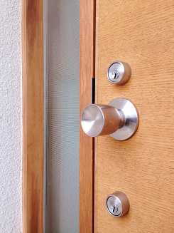 door! door! door!