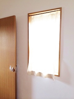 LIFE STYLE HOUSE | カーテンは軽やかに。