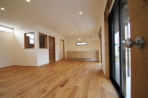 LIFE STYLE HOUSE | 北欧家具.com　FACEBOOKページ掲載