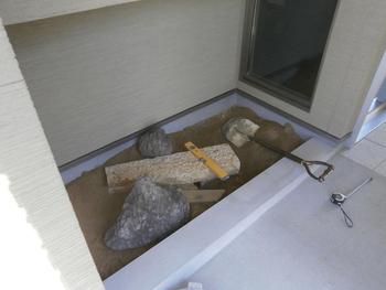 庭造り。　３