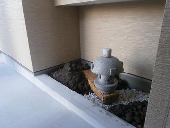 庭造り。　３