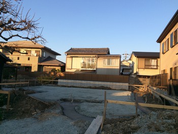 基礎工事ブンブンブン。