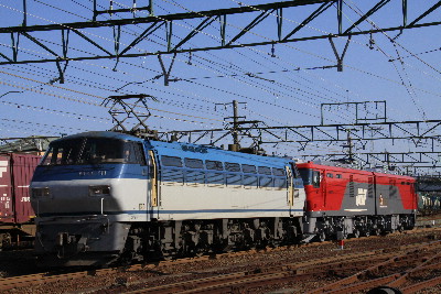 機関車「金太郎」が東海道線を下る