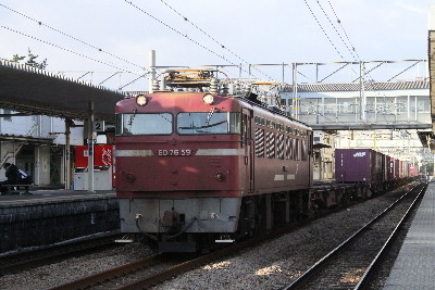 香椎駅で貨物撮り