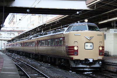 今日は新潟駅にて駅撮り