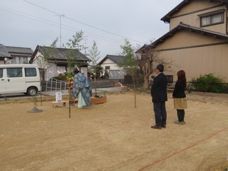 地鎮祭を執り行いました