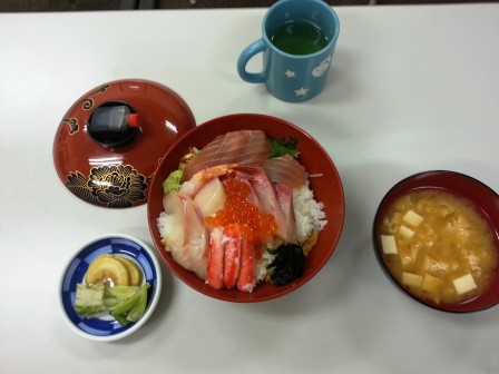 海鮮丼
