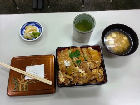 カツ丼大盛り