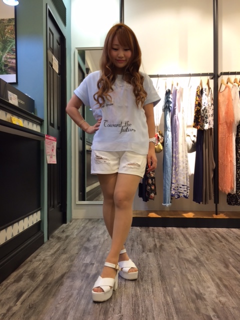 ♡人気のＴシャツが再入荷しました♡