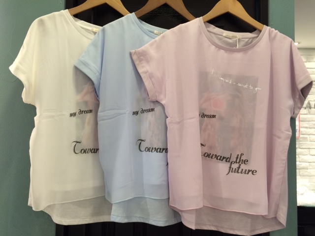 ♡人気のＴシャツが再入荷しました♡