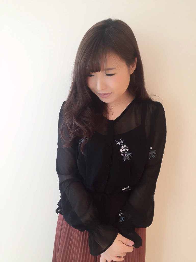 刺繍ブラウス♪