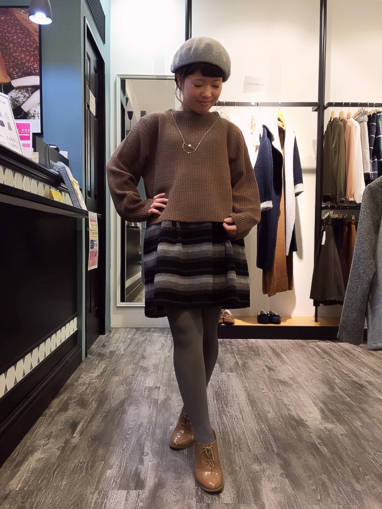 シンプルニット(*^_^*)