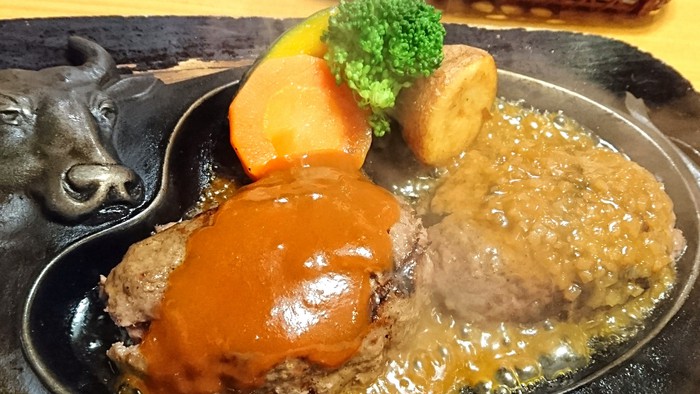 【裏メニュー】さわやかのおにぎりハンバーグを、2つの味を楽しめるという「ミックスソース」で注文してみた！
