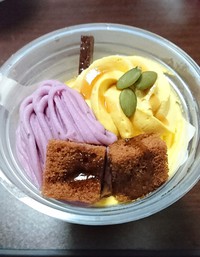 秋らしい甘味！サークルKサンクスの「お芋とかぼちゃのパフェ」を食べてみた！