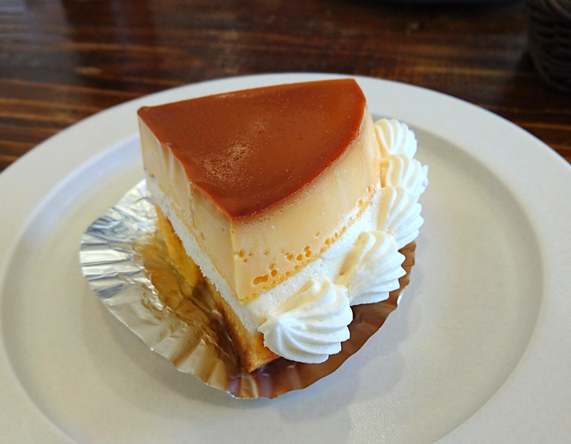 【藤枝市青木】バウムクーヘン専門店「カフェ リーベンローザ（Cafe Lieben rosa）」でケーキと紅茶を楽しむ！