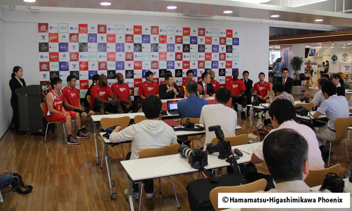 新チーム発表会見