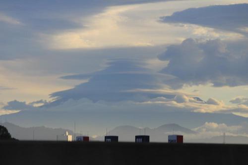 富士山に変わった笠雲