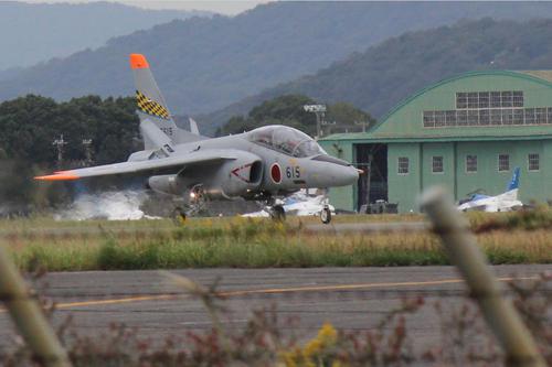 ブルーインパルス浜松基地中継、築城に向かった