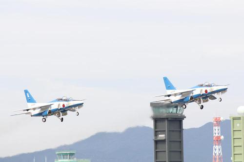 ブルーインパルス浜松基地中継、築城に向かった