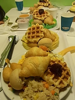 IKEAの朝食ビュッフェ☆