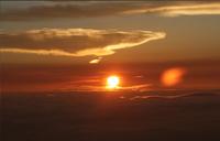 飛行機から見た夕日（羽田～三沢）9.18 2010/10/30 14:48:44