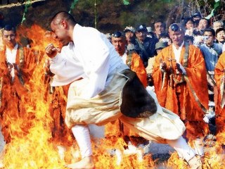 師走の恒例行事【火渡り】
