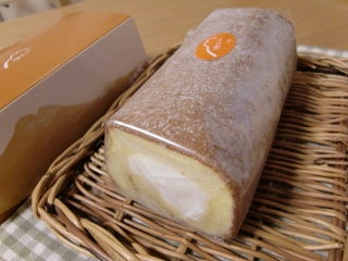 湯布院ゆふふのロールケーキ