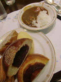 オークラのランチバイキング♪