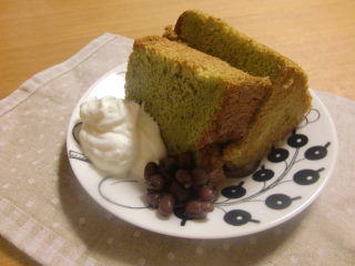手作り抹茶シフォンケーキ