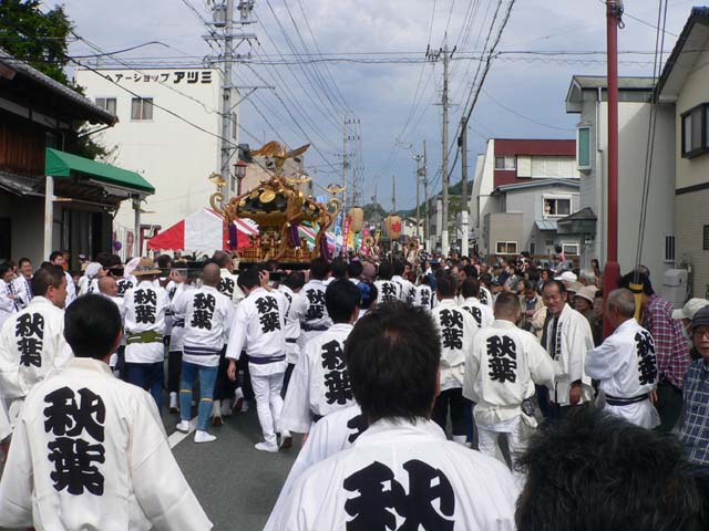 秋葉神社御輿祭り　２