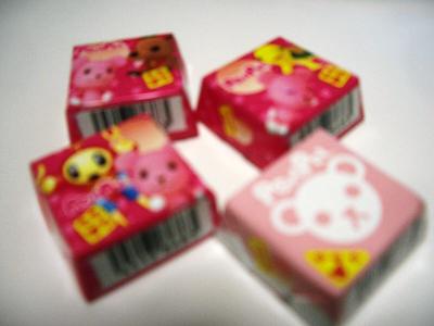 チロルチョコ