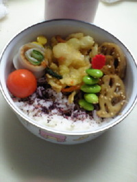 買い物出来なかった弁当(-ω-) 2011/12/07 06:50:05