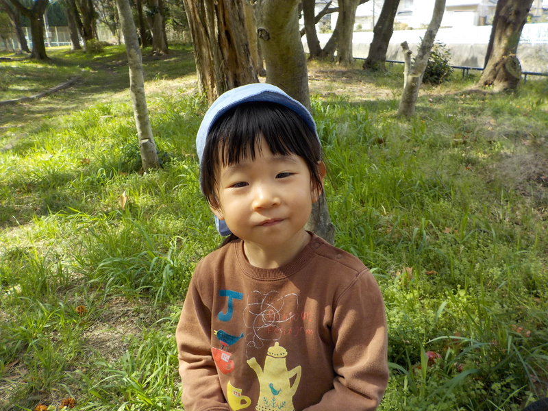 2歳児さん　春の公園散策