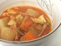 コラボ市で買った、まるたか農園さんのトマトでミネストローネ！今回のコラボ市もにぎやかでした～。